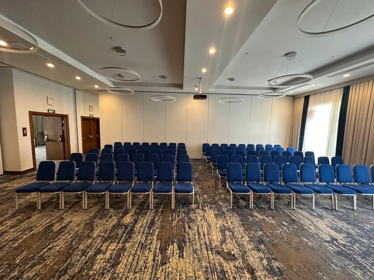 Conference hall (CB70) 1