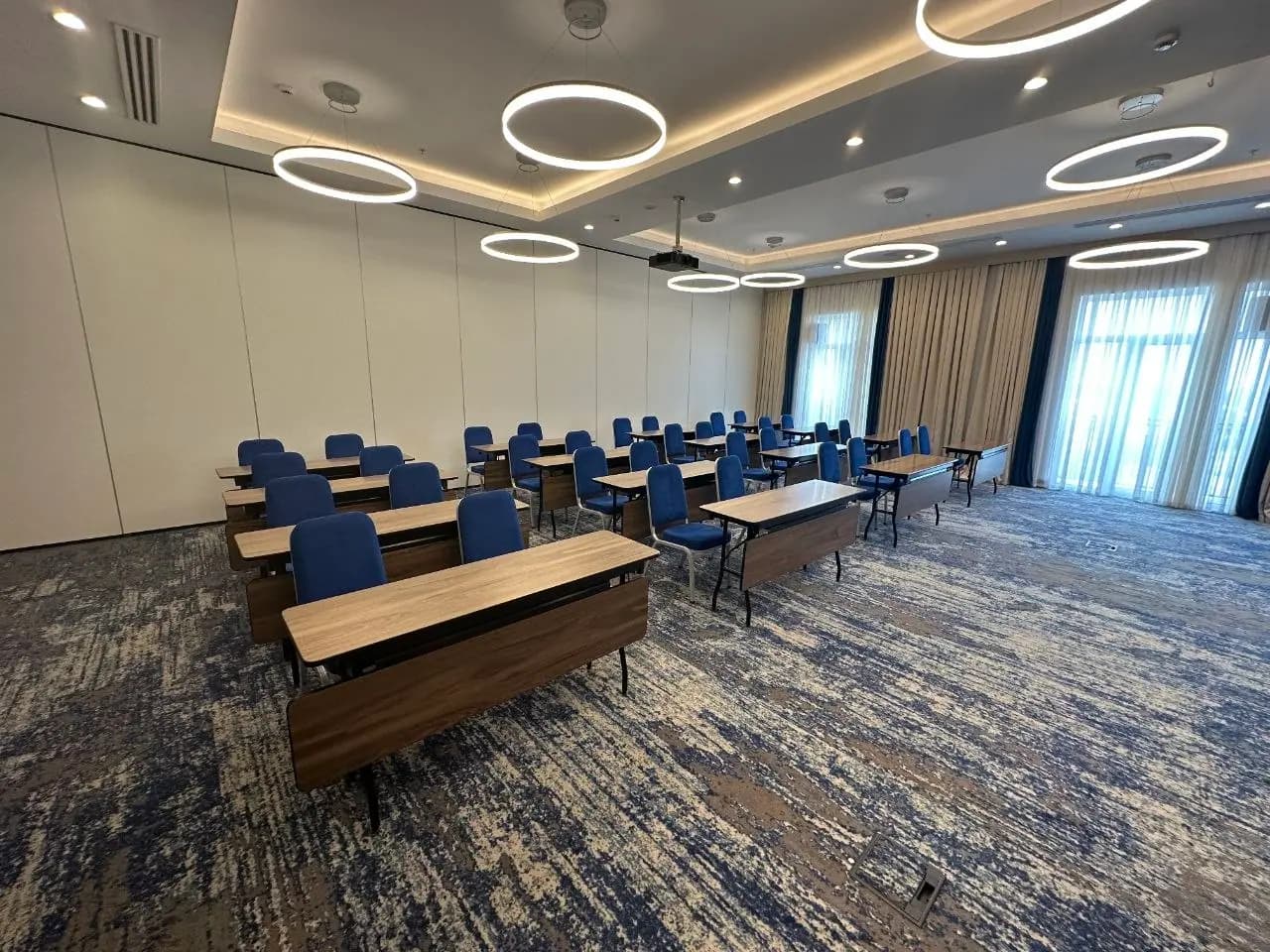 Conference hall (CB70) 2