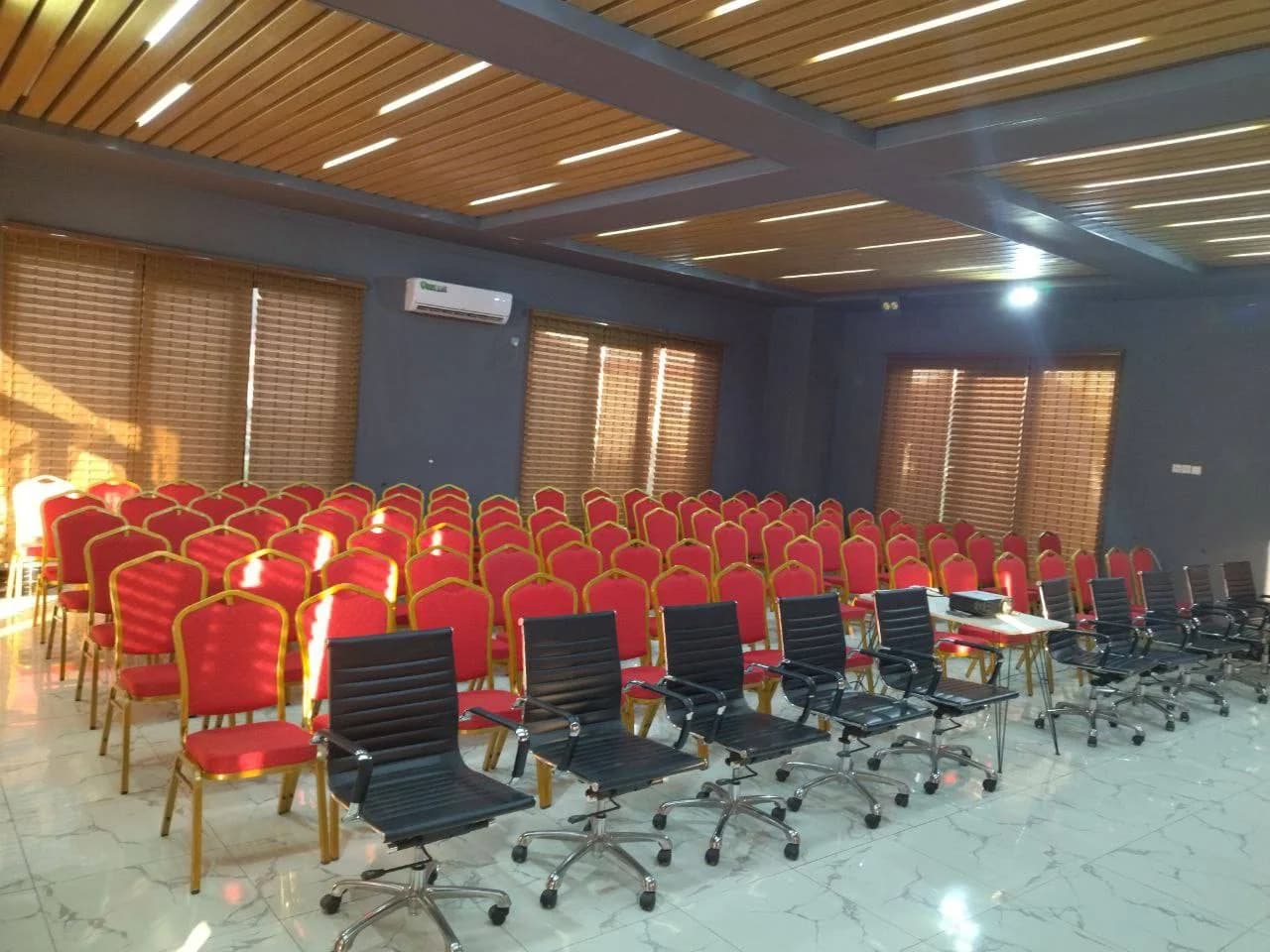 Conference Hall Termez (RT100)