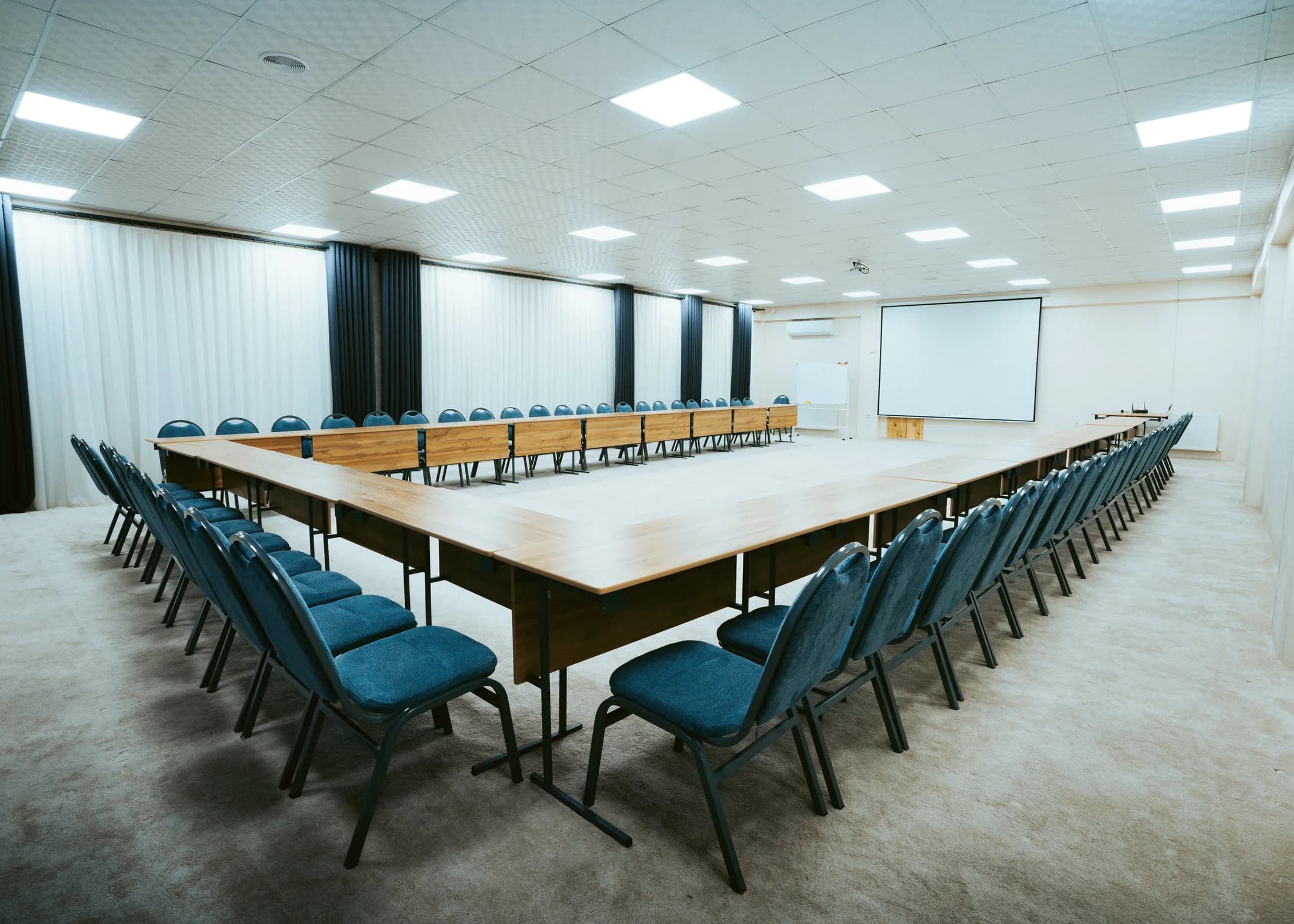 Conference Hall (BB100)