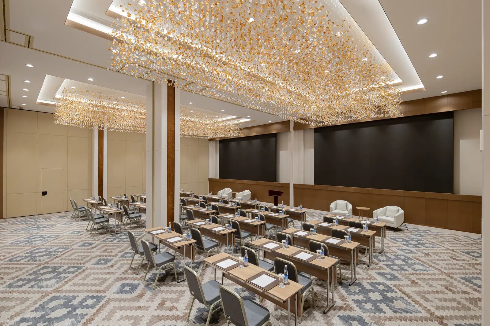 Conference Hall (DTGB300) 4