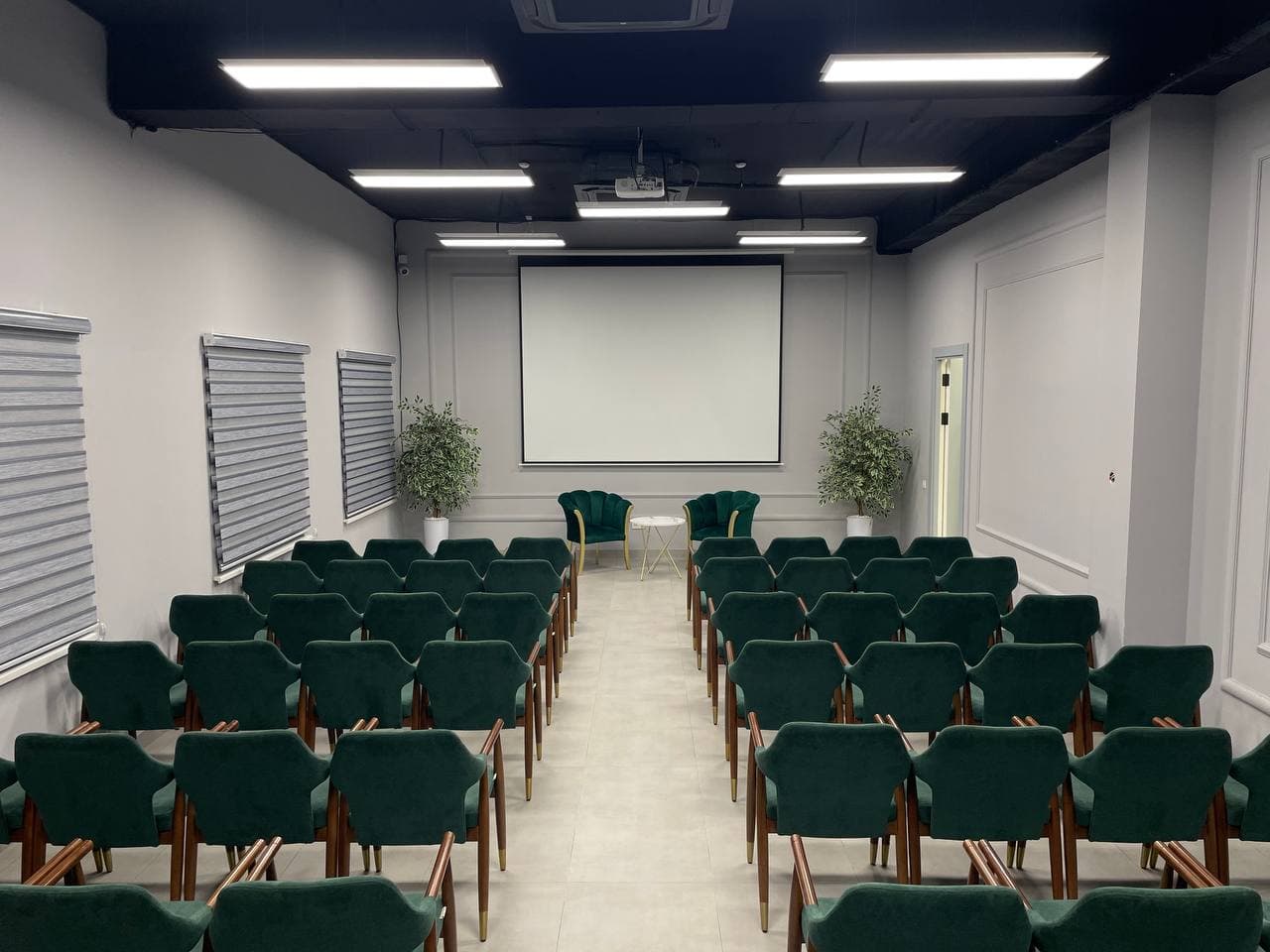 Training Room (EM48) 2