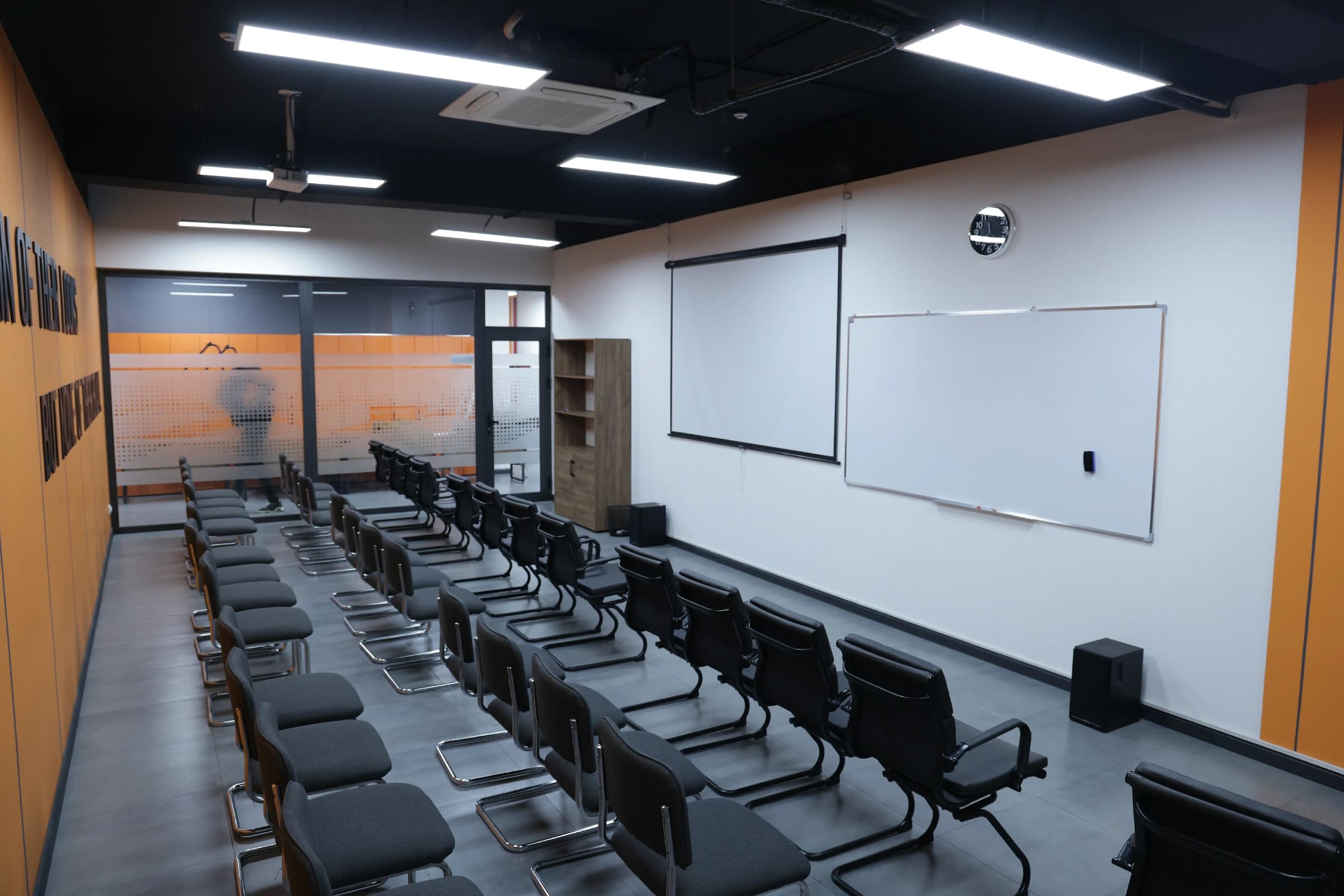 Classroom (EM30) 3